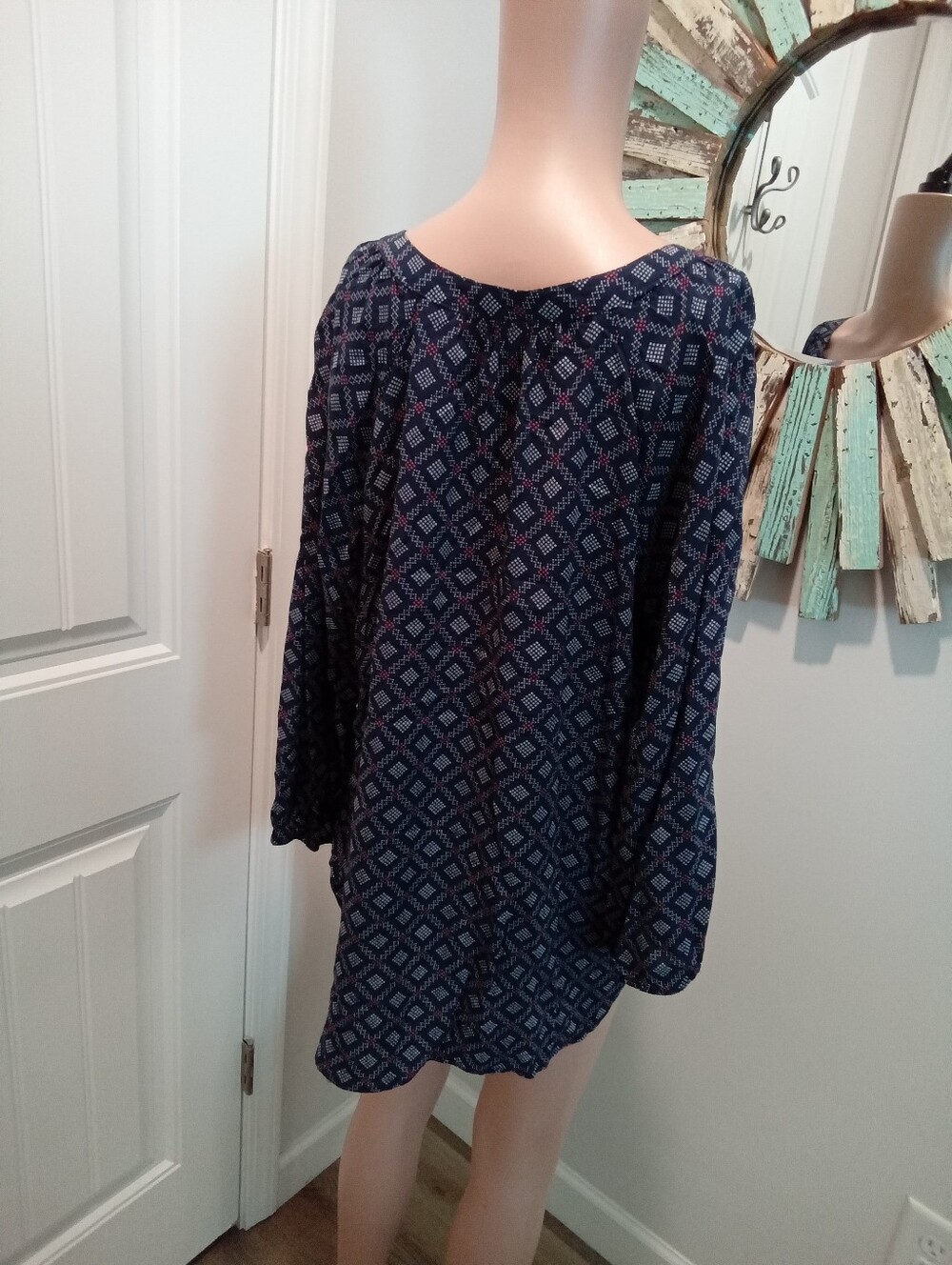 Gap - Picture 6 of 15
